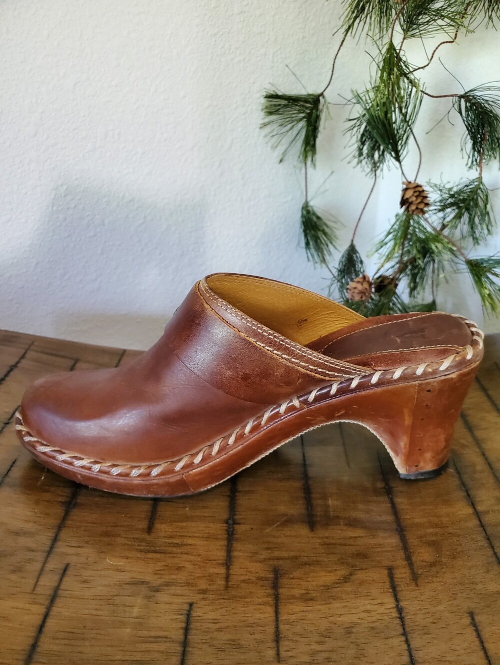 Frye Charlotte Leather Vintage Clog Mule Ring Harness Heels Western Boho - Picture 10 of 15